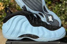 nike-air-foamposite-one-psychic-blue-sneaker-news